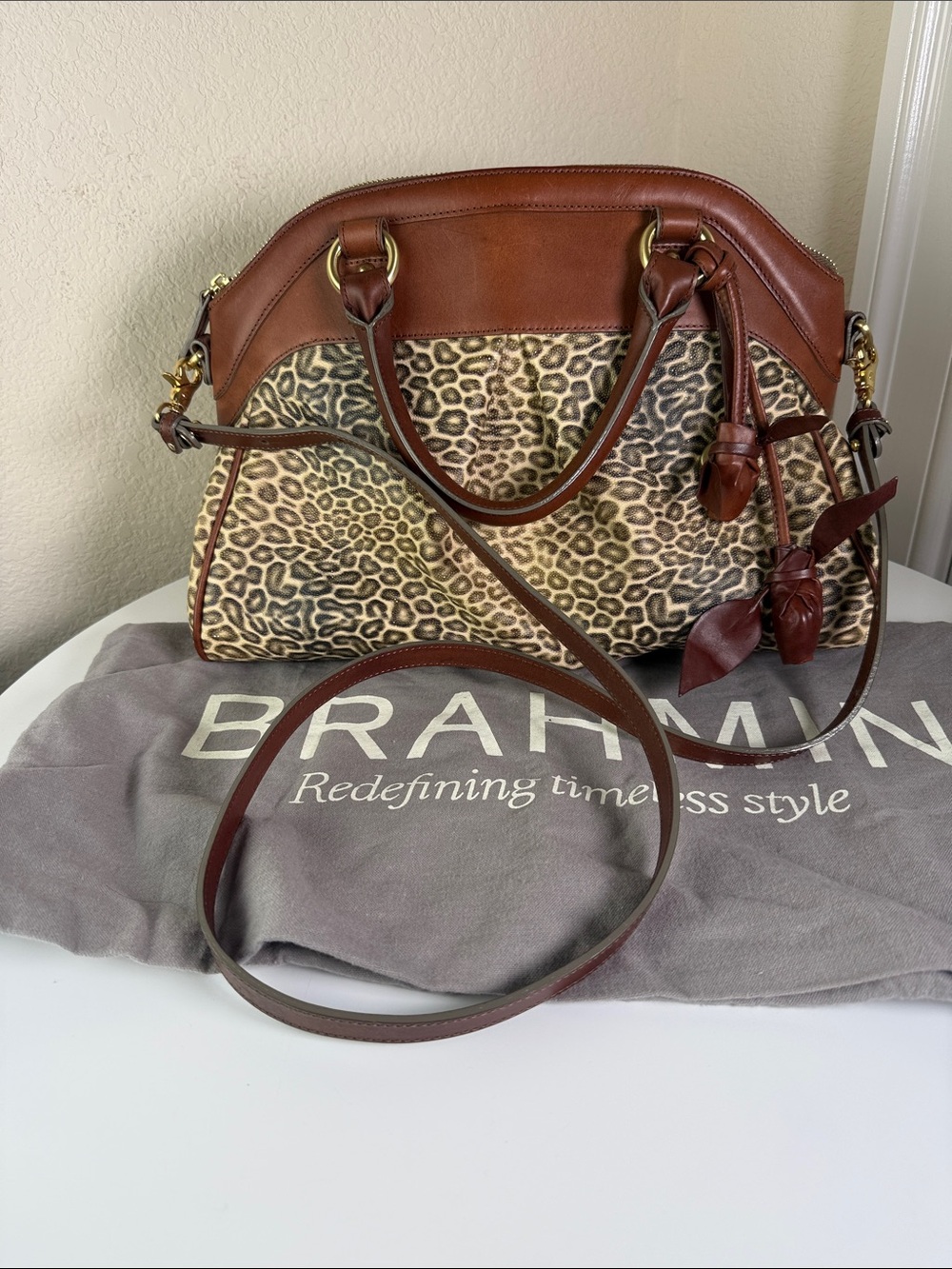 RARE Vintage Brahmin Corington Leopard Print Leather Dome Satchel Bag - Picture 3 of 7